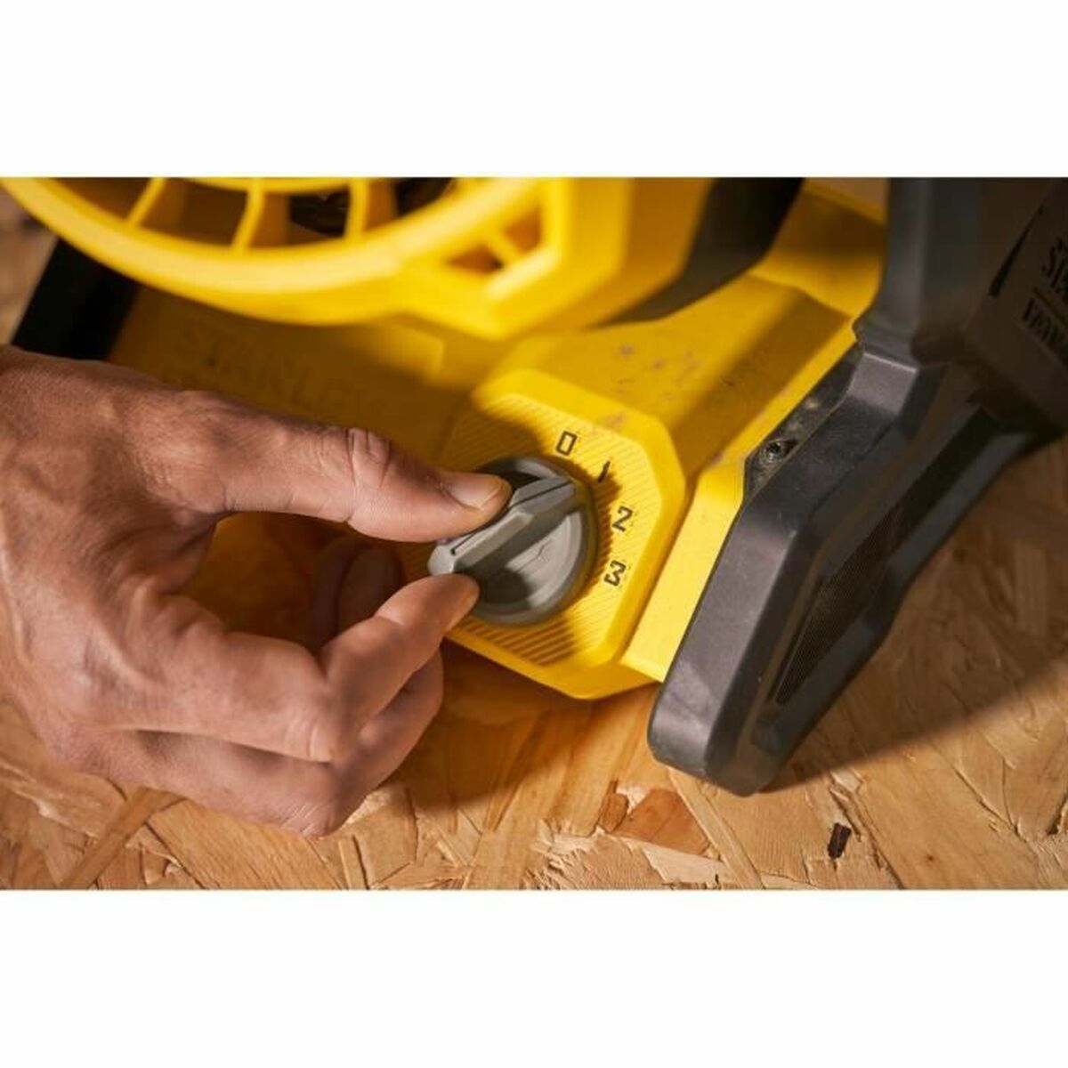 V5HA598F7503C9B6143D14E26B3C3D41AB5R6142238P5