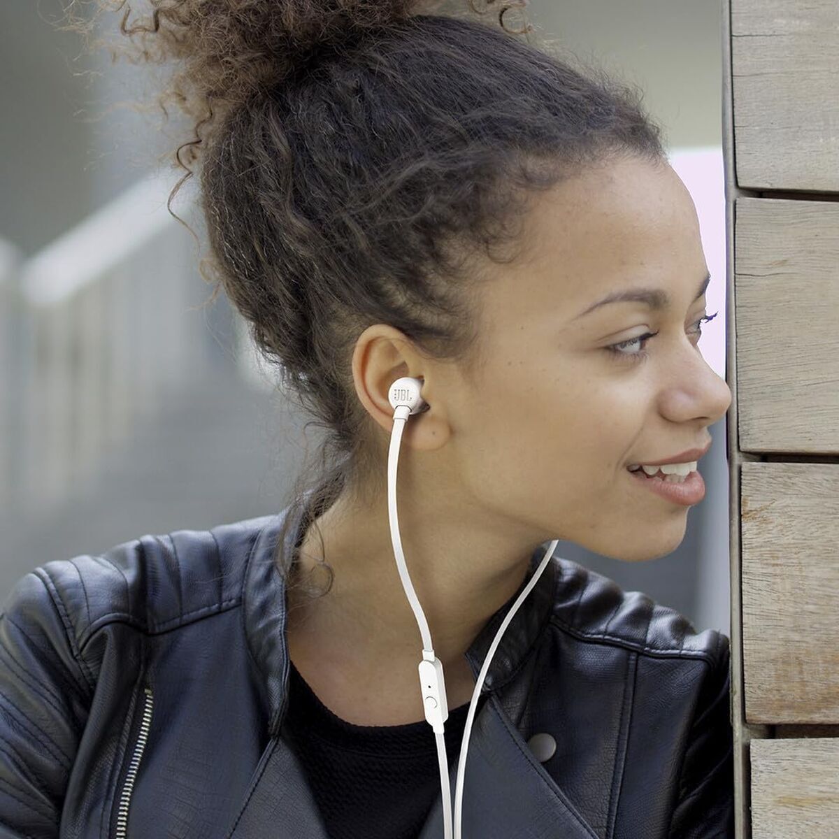 Jbl Headphones With Microphone Jbl T110 White