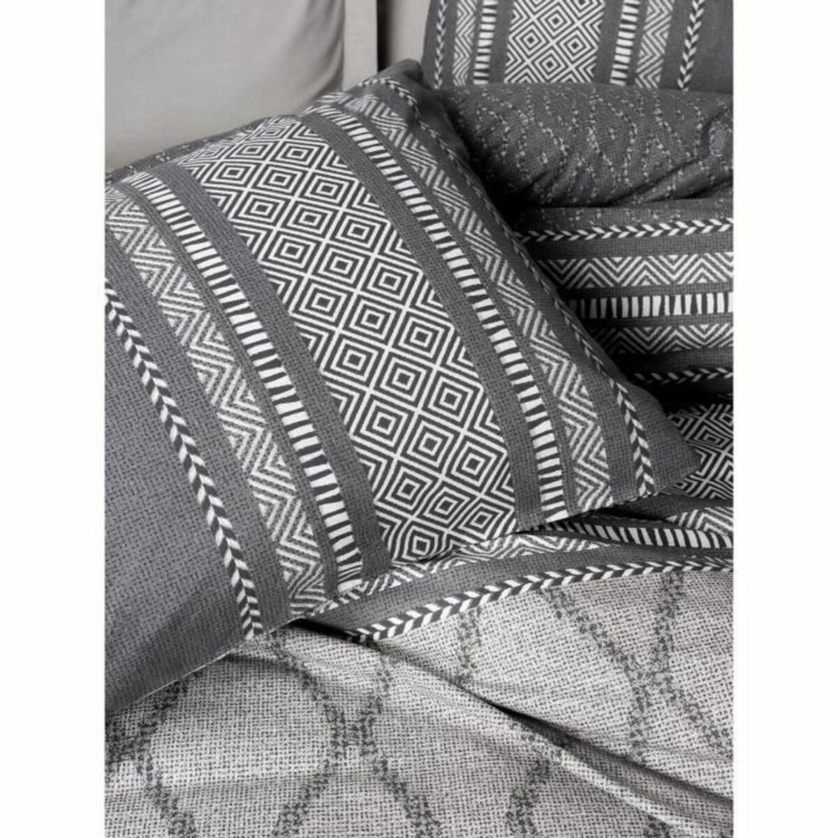 V6H2308619F9066A6E2CE3BF8919FEF86A6R7134600P2